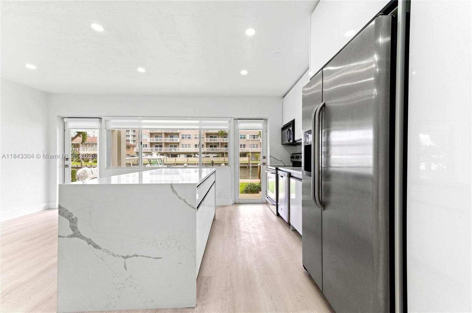 Waterside on the Intracoa · #115 in Fort Lauderdale - Photo 8
