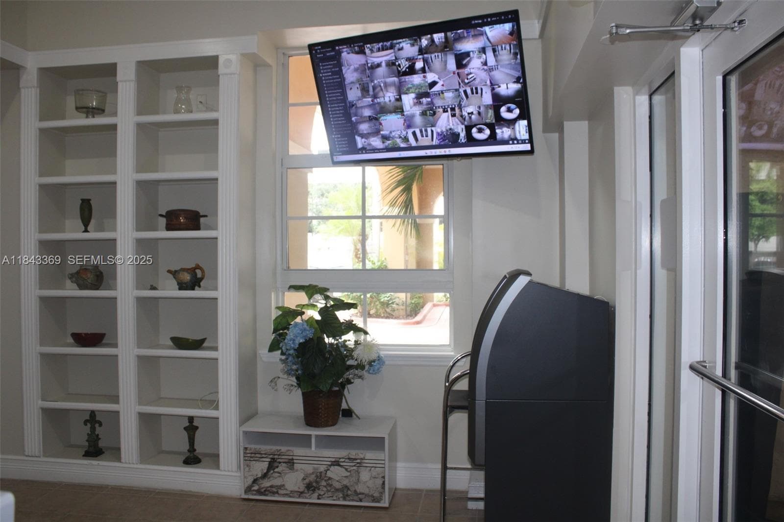 Concierge,security office