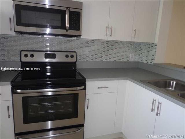 VILLAS AT LAKEVIEW CONDO · #214 in Fort Lauderdale - Photo 3