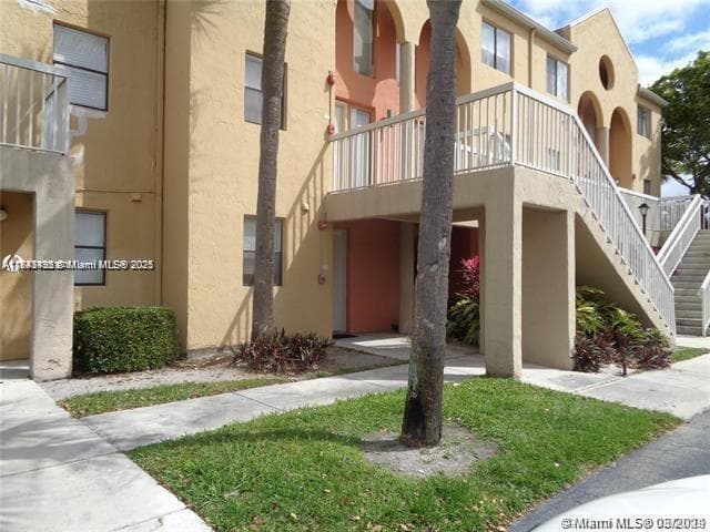 VILLAS AT LAKEVIEW CONDO · #214 in Fort Lauderdale - Photo 14