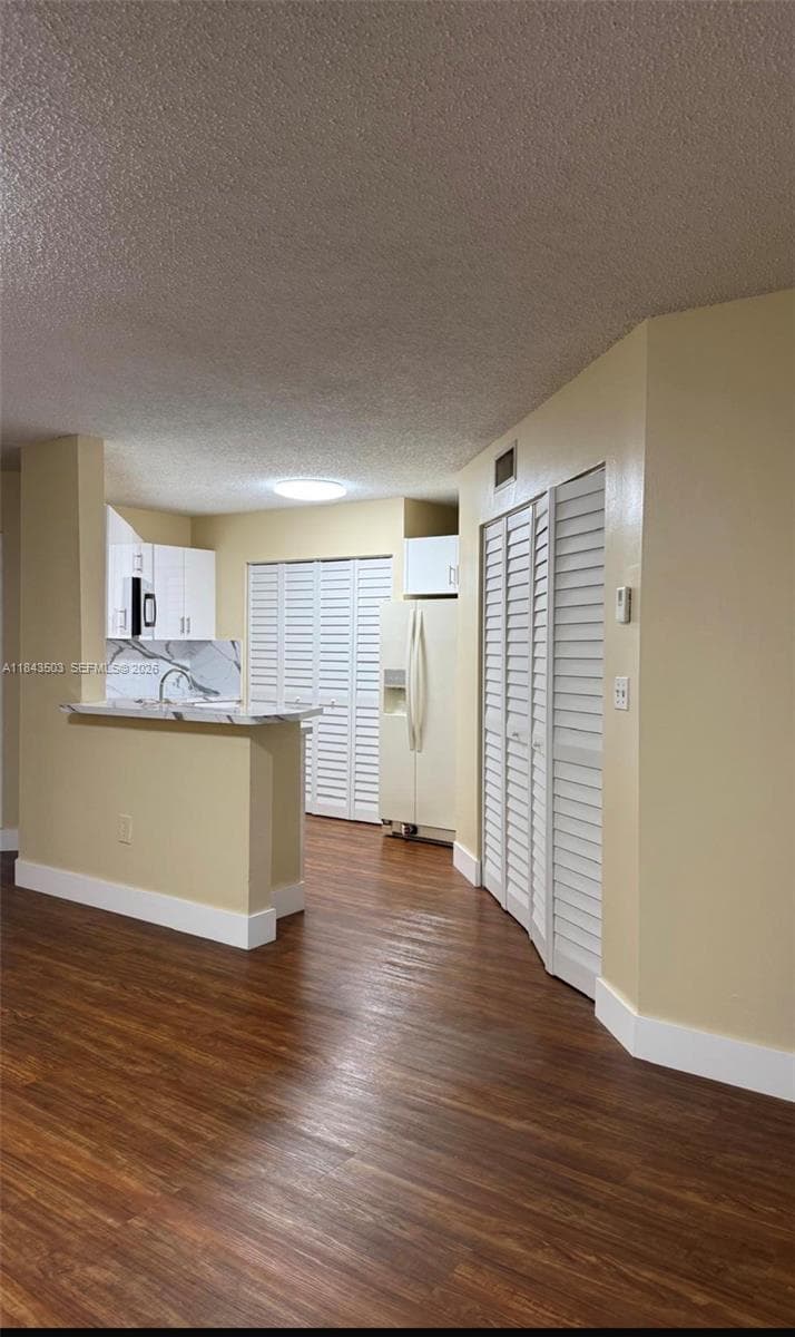 MEDITERRANEAN VILLAS COND · #208 in Hialeah - Photo 3