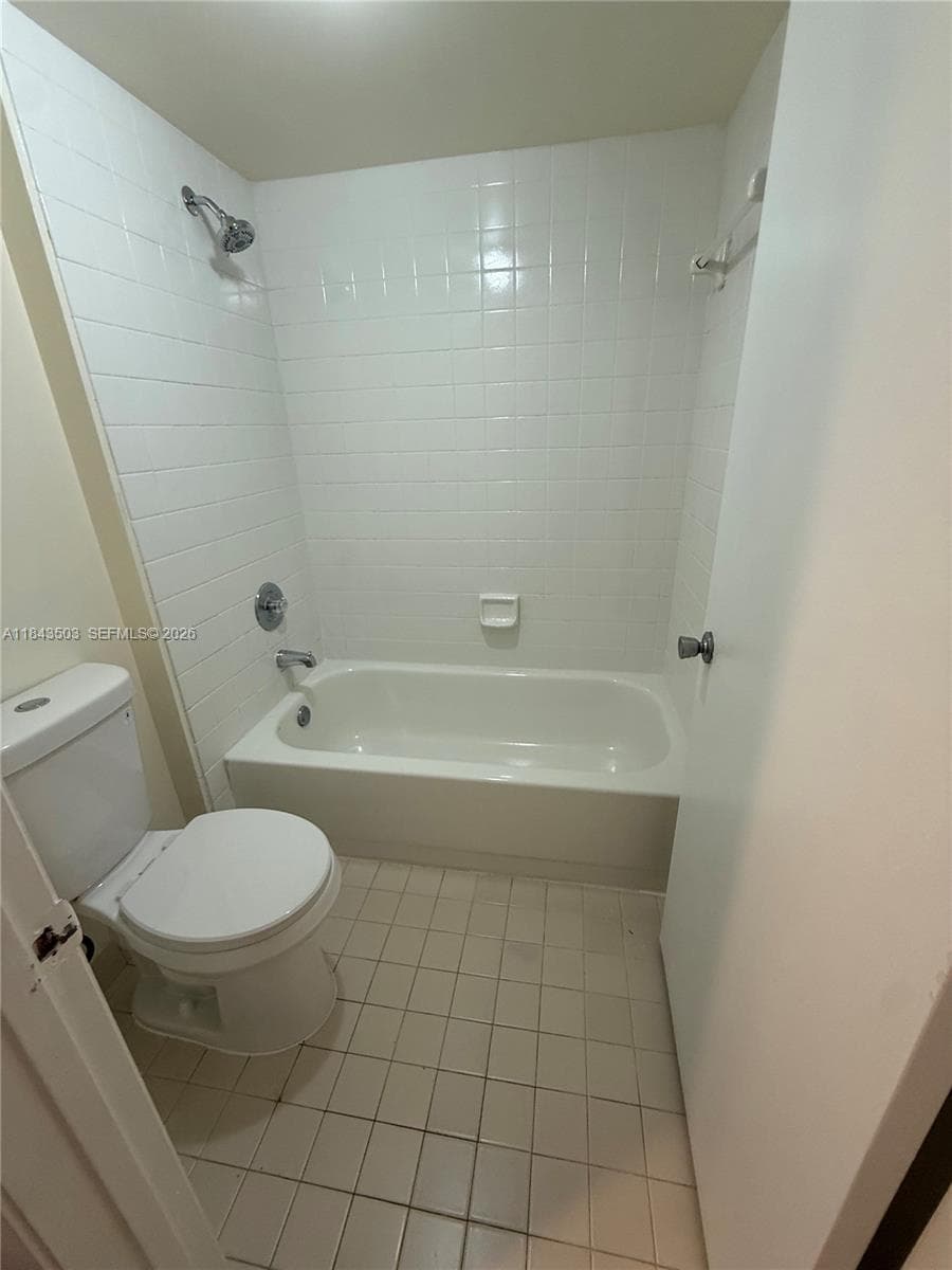 MEDITERRANEAN VILLAS COND · #208 in Hialeah - Photo 11