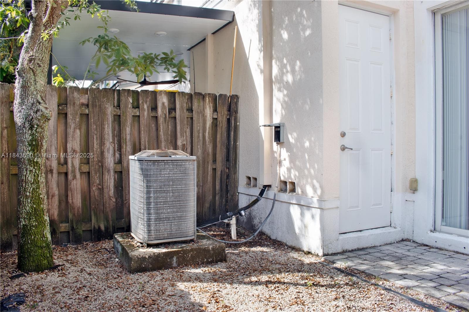 153 SE 28th Pl #3 photo 25
