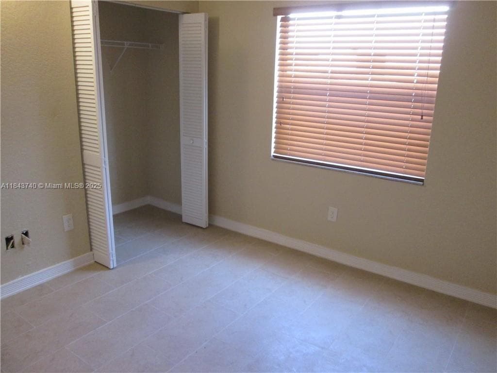 MONTEREY CONDO FOUR · #106 in Miami - Photo 17
