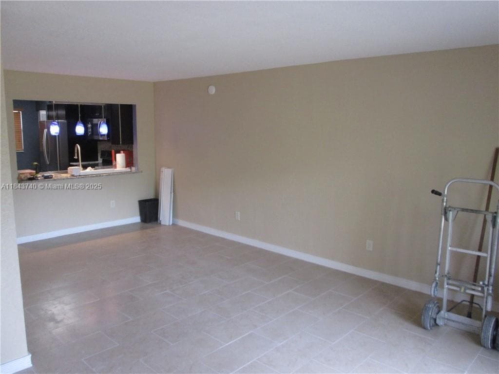 MONTEREY CONDO FOUR · #106 in Miami - Photo 3