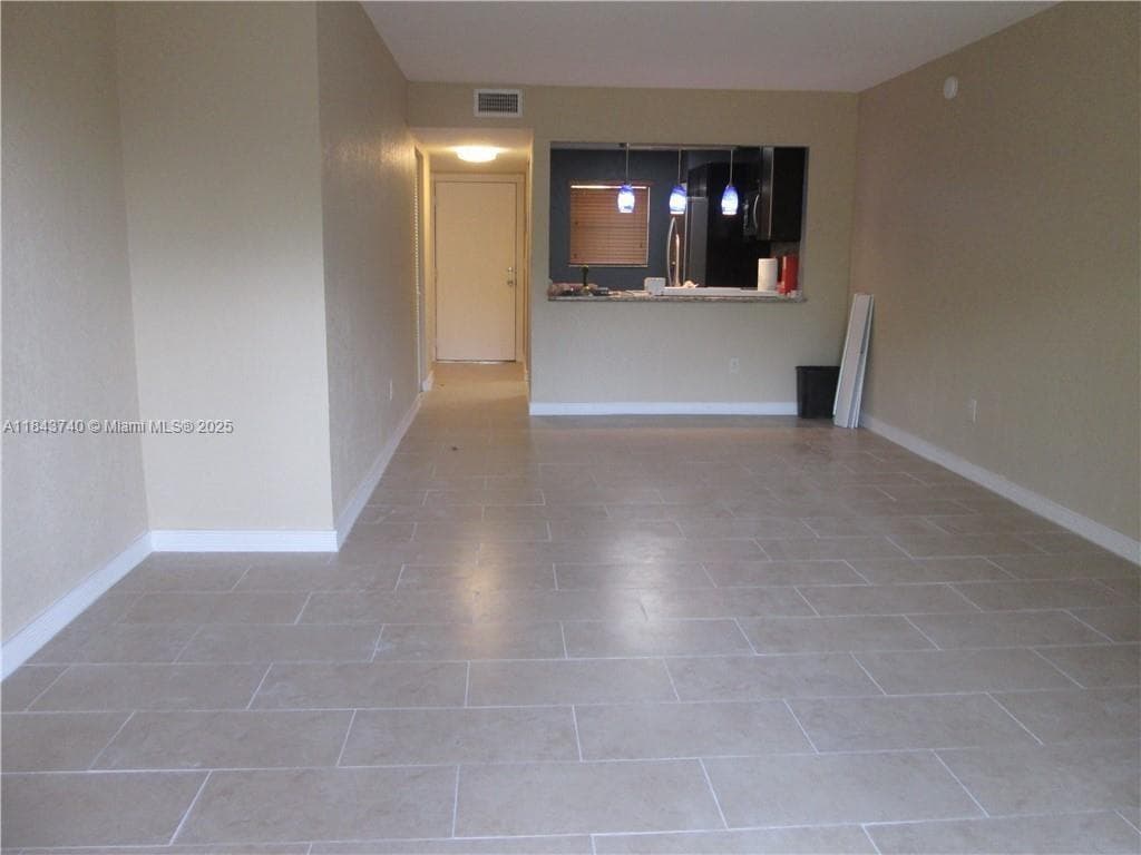 MONTEREY CONDO FOUR · #106 in Miami - Photo 4