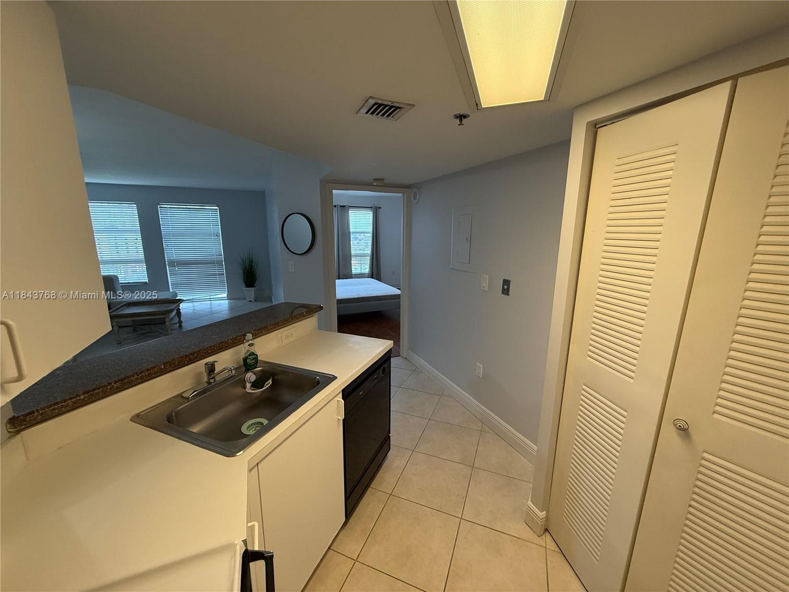 Gables Terrace condo · #1208 in Miami - Photo 4