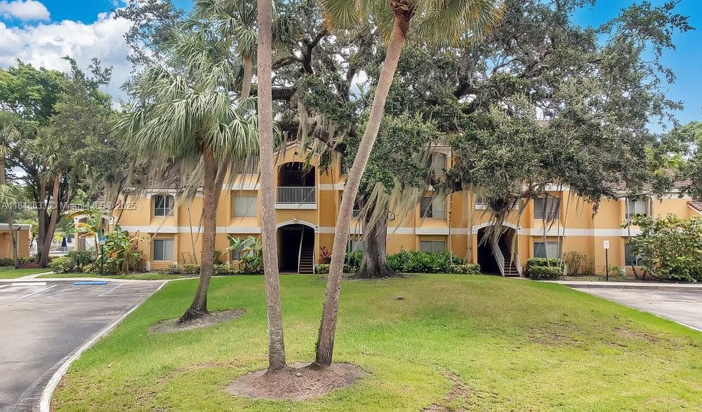 SAILBOAT POINTE CONDO · #215 in Oakland Park - Photo 26