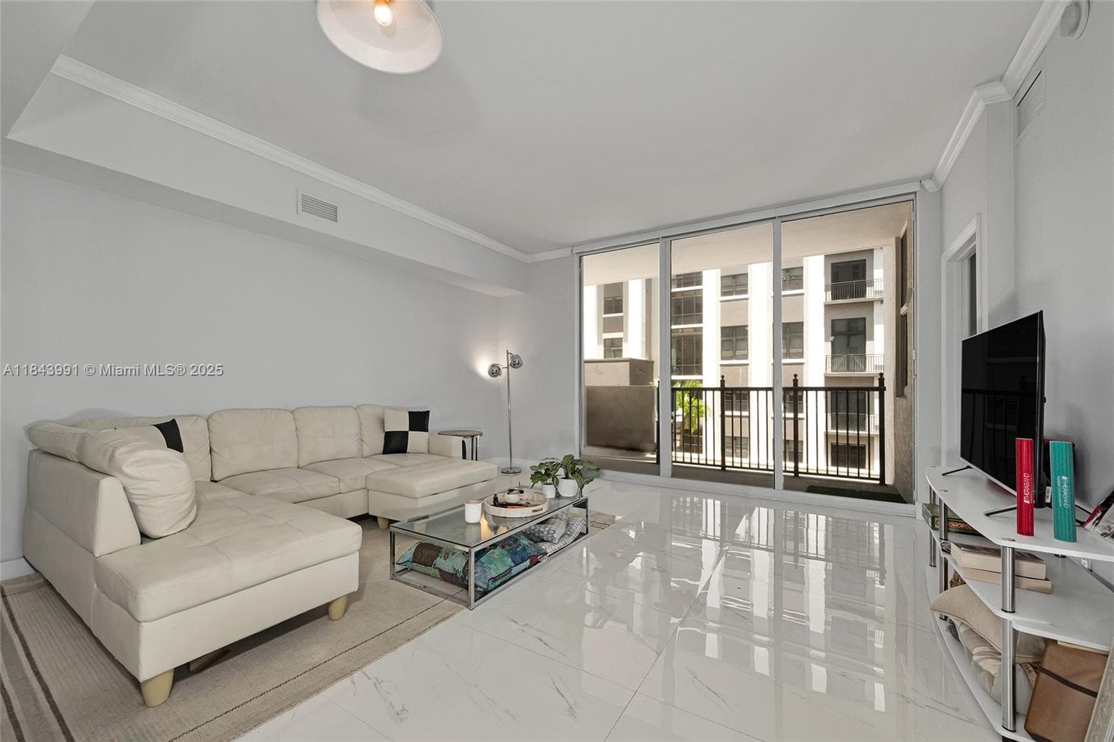 ONE VILLAGE PLACE CONDO · #515 in Coral Gables - Photo 6