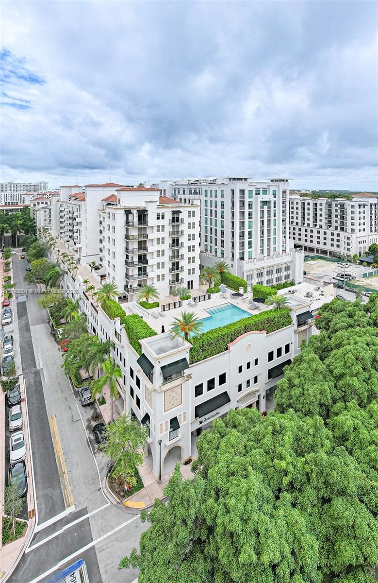 ONE VILLAGE PLACE CONDO · #515 in Coral Gables - Photo 34