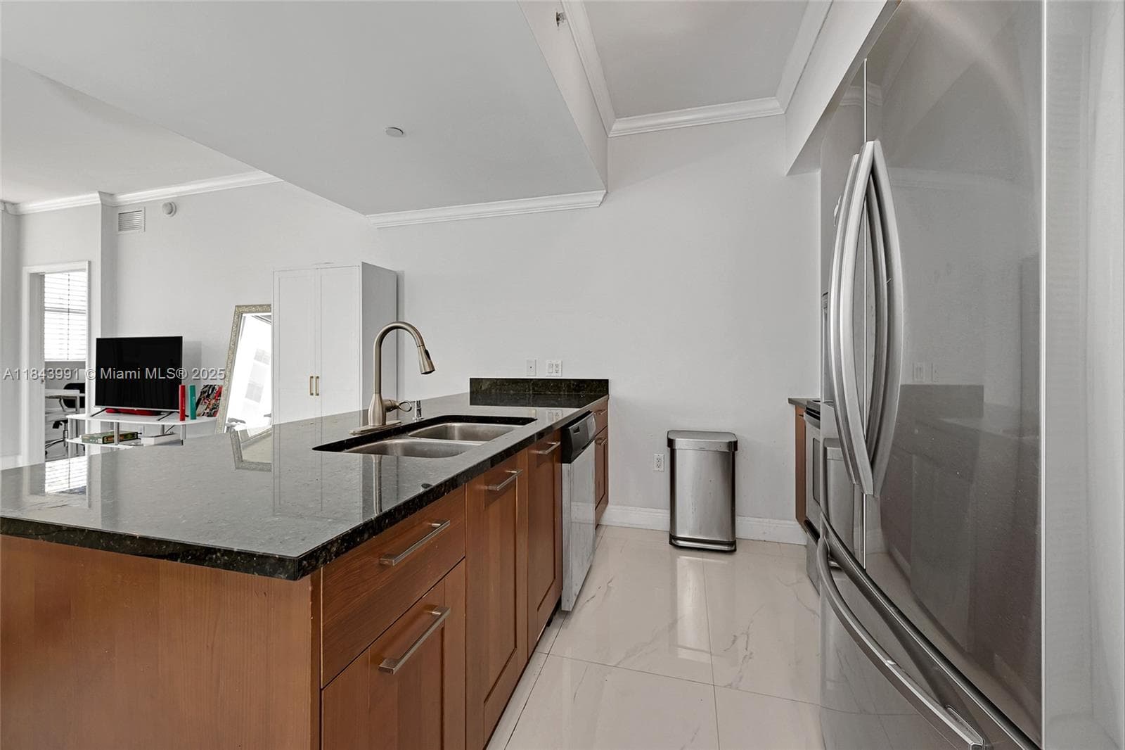 ONE VILLAGE PLACE CONDO · #515 in Coral Gables - Photo 10