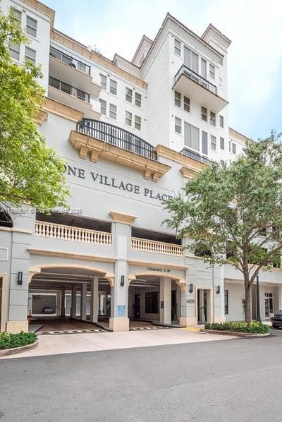 ONE VILLAGE PLACE CONDO · #515 in Coral Gables - Photo 31