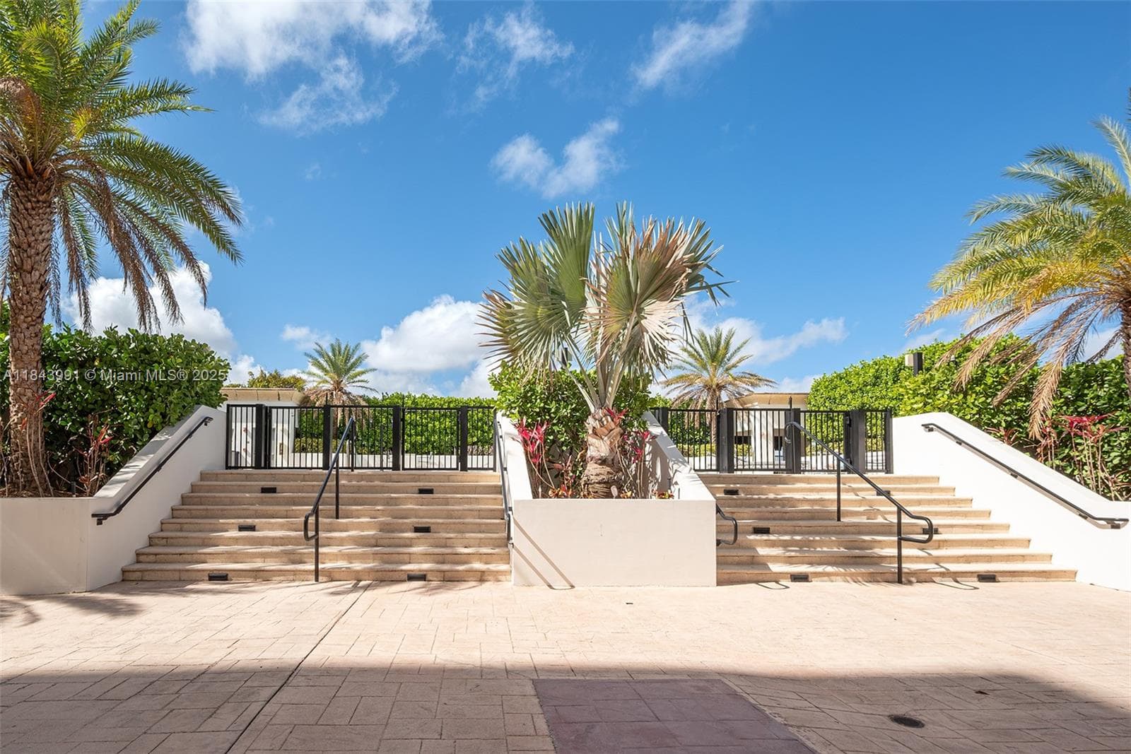 ONE VILLAGE PLACE CONDO · #515 in Coral Gables - Photo 39
