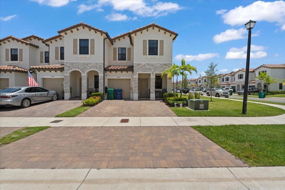 24717 SW 119th Pl photo 1