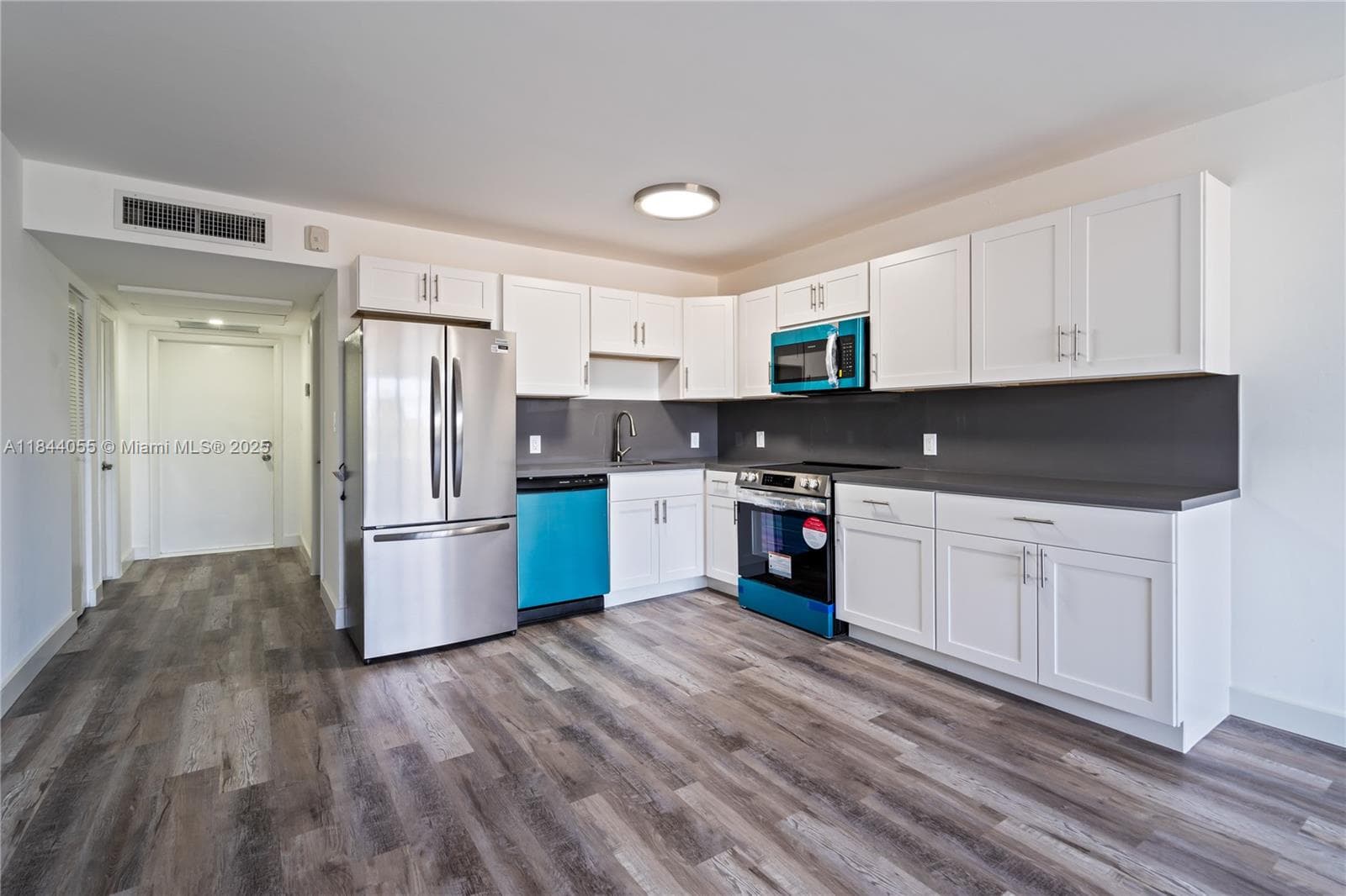 ROYAL OAKS CONDO · #330 in Miami - Photo 6