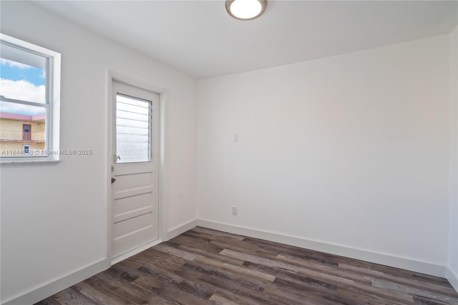 ROYAL OAKS CONDO · #330 in Miami - Photo 12