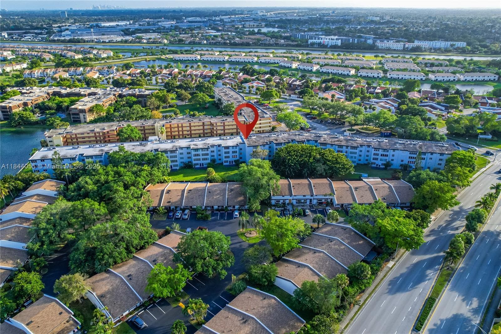 ROYAL OAKS CONDO · #330 in Miami - Photo 22