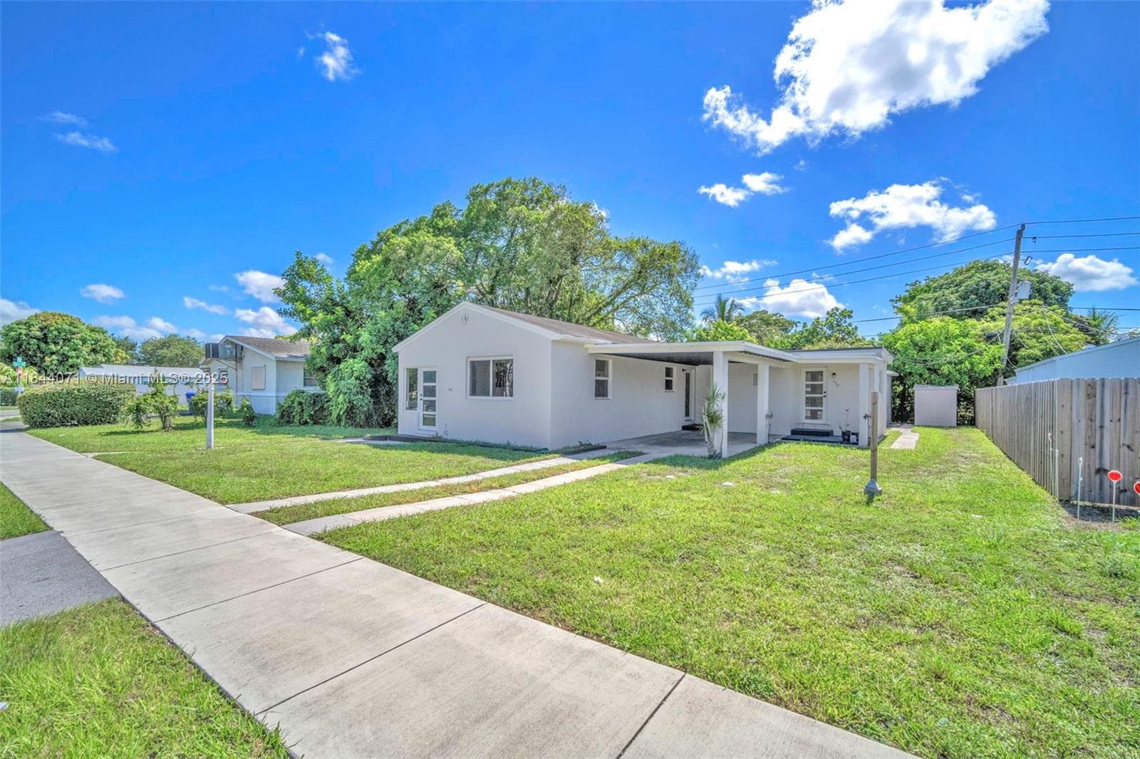 208 N 56th Ave photo 1