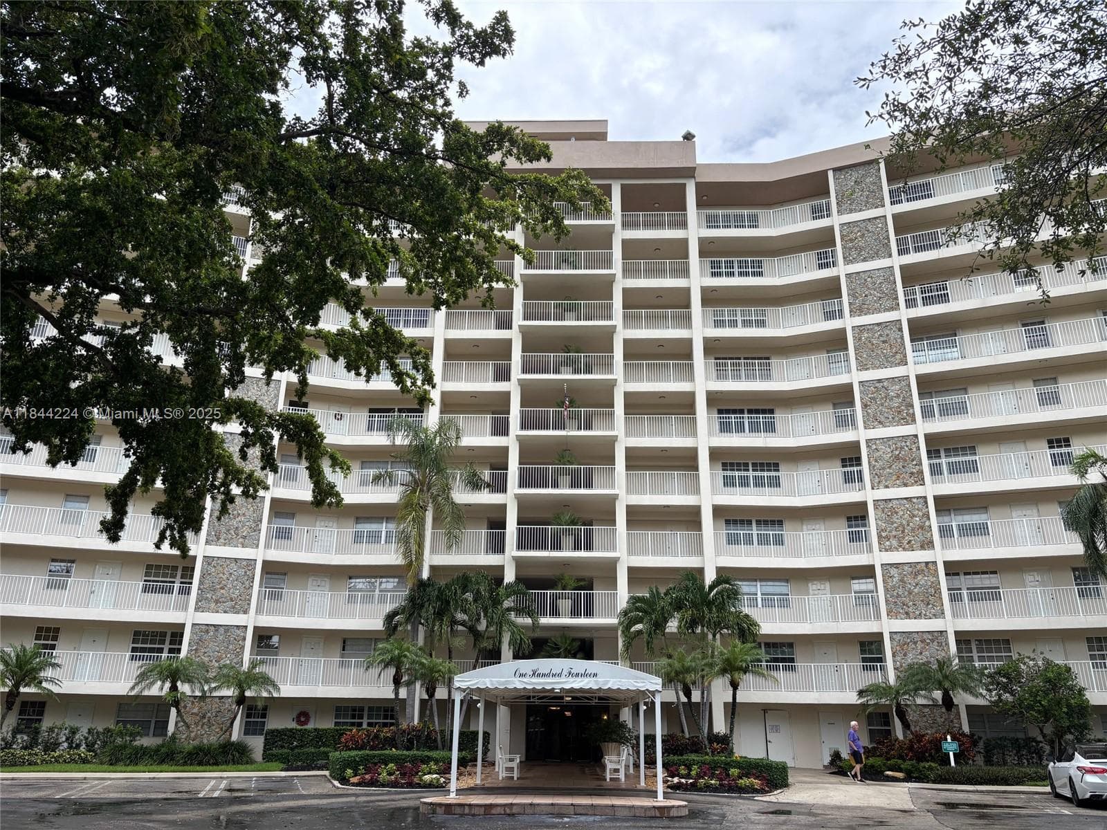 PALM-AIRE · #805 in Pompano Beach - Photo 1