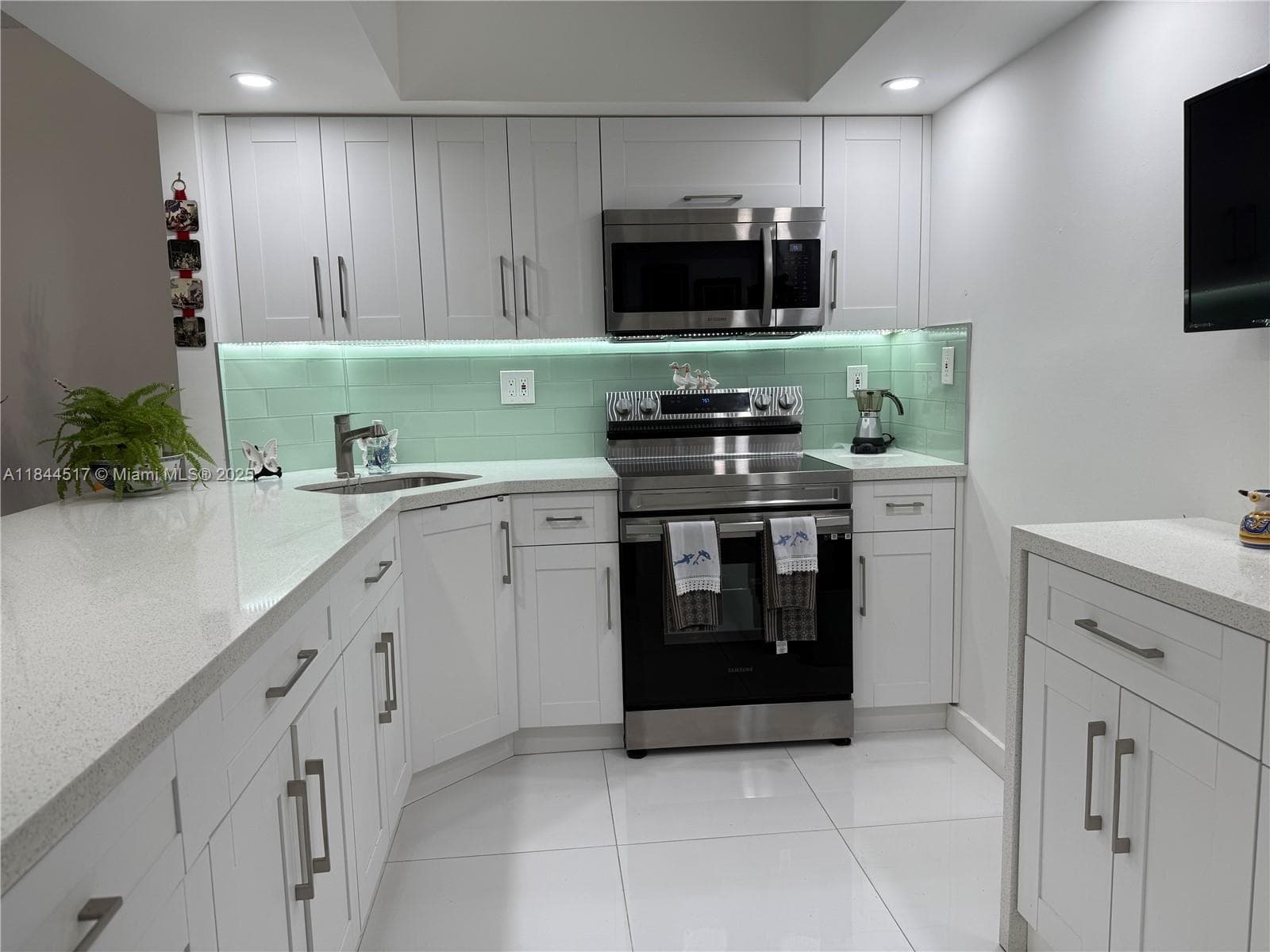 BAYVIEW TOWERS CONDO · #A1207 in North Miami - Photo 43