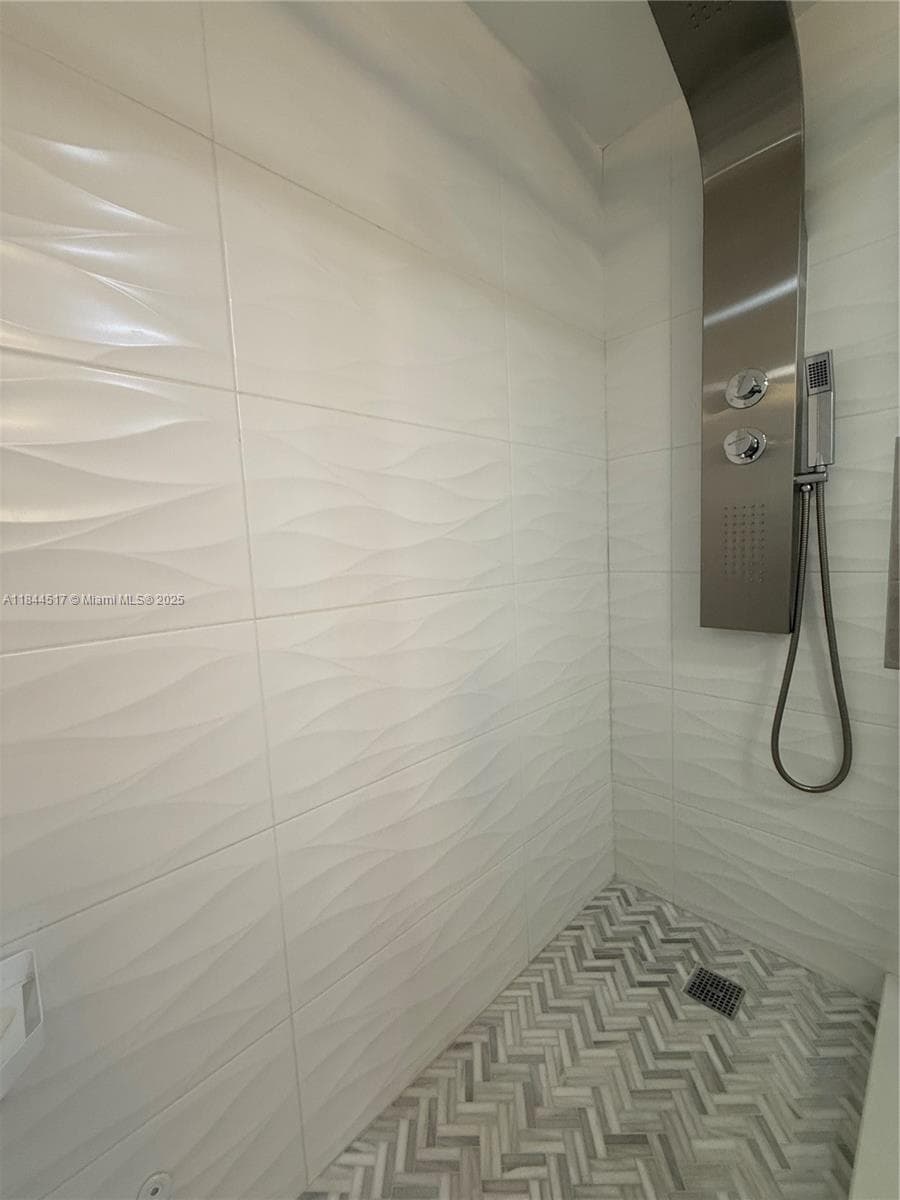 BAYVIEW TOWERS CONDO · #A1207 in North Miami - Photo 25