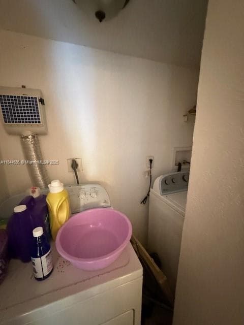LAKE EMERALD · #202 in Oakland Park - Photo 16