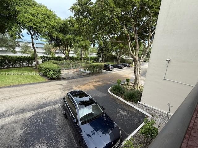 LAKE EMERALD · #202 in Oakland Park - Photo 21