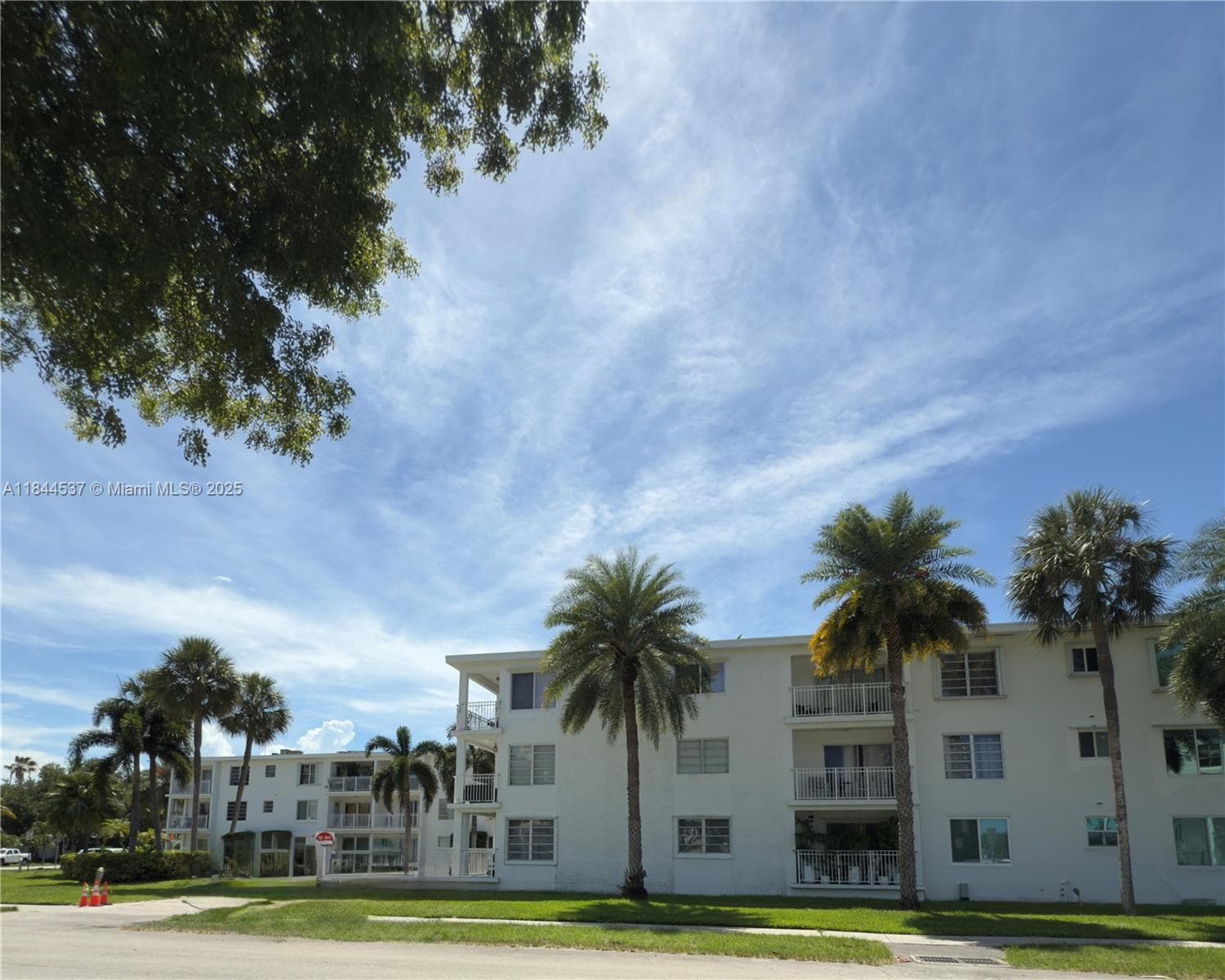 Lido Bay Manor · #107 in Miami - Photo 2