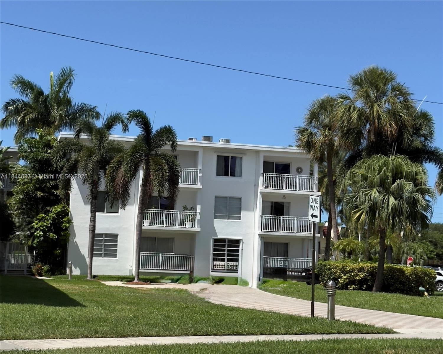 Lido Bay Manor · #107 in Miami - Photo 19