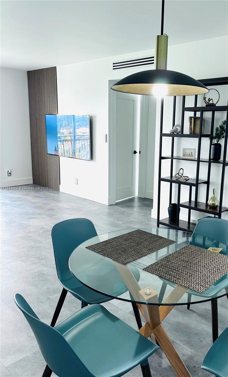 Hillcrest · #805A in Hollywood - Photo 12