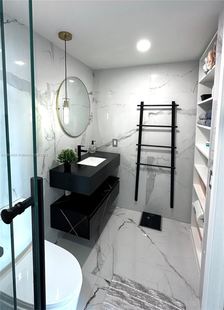 Hillcrest · #805A in Hollywood - Photo 57