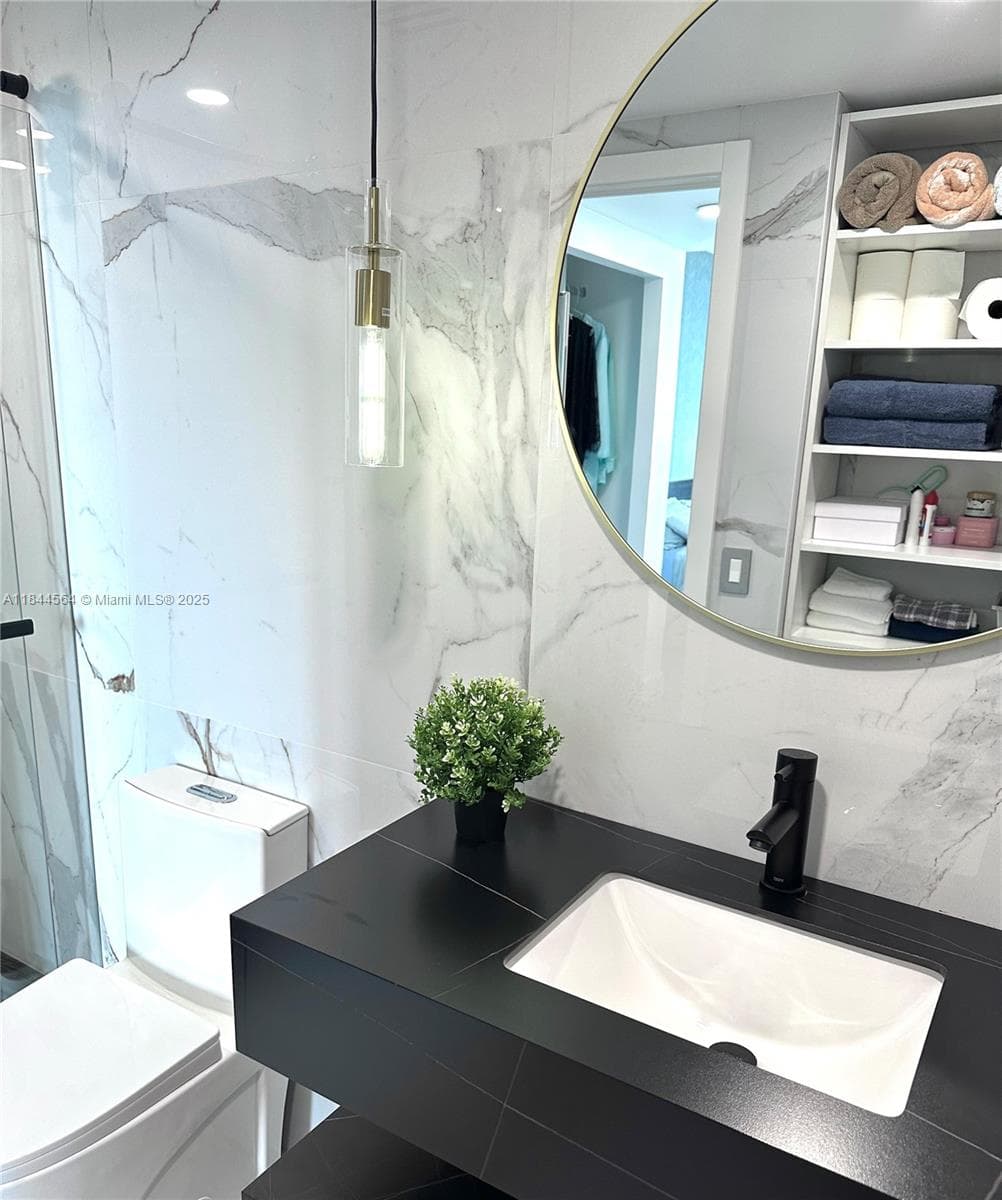 Hillcrest · #805A in Hollywood - Photo 55