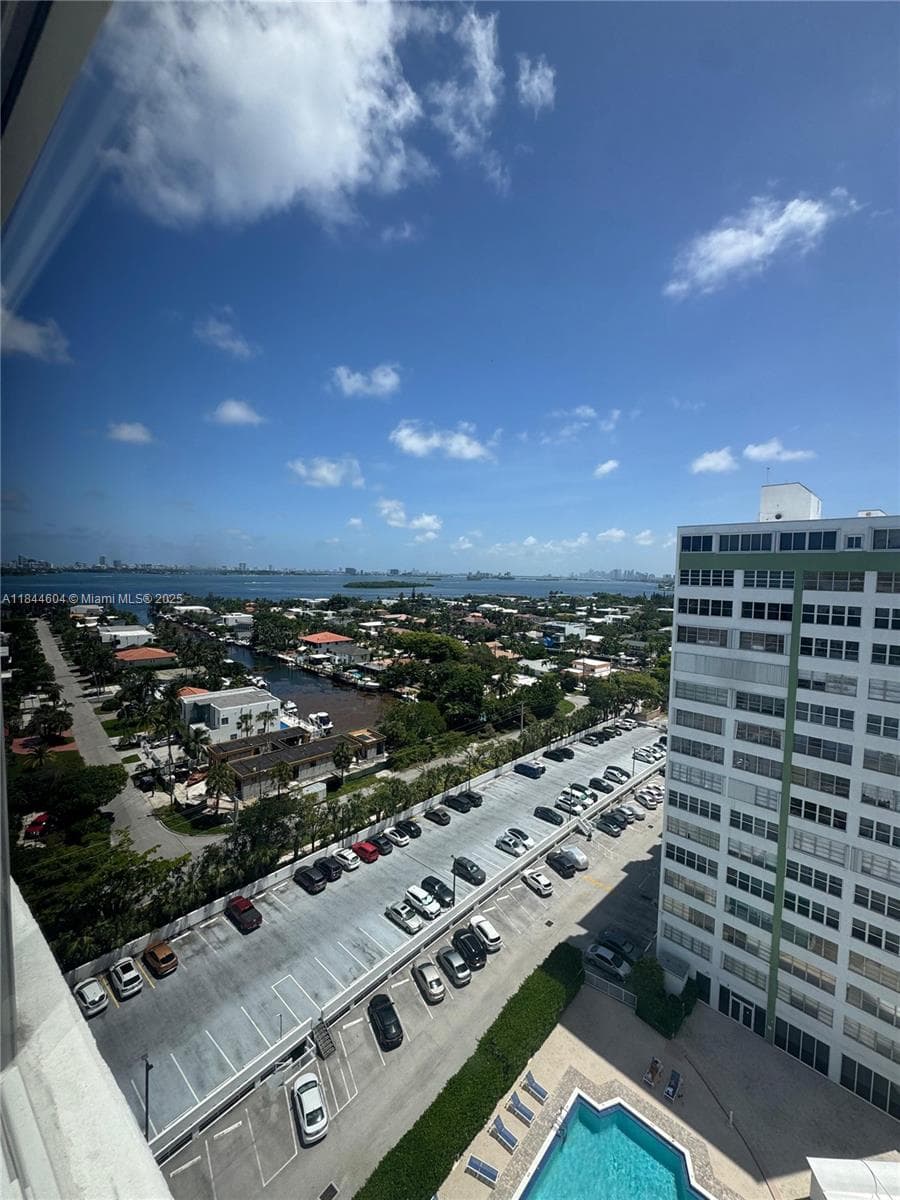 BAYVIEW TOWERS CONDO SOUT · #B1611 in North Miami - Photo 20