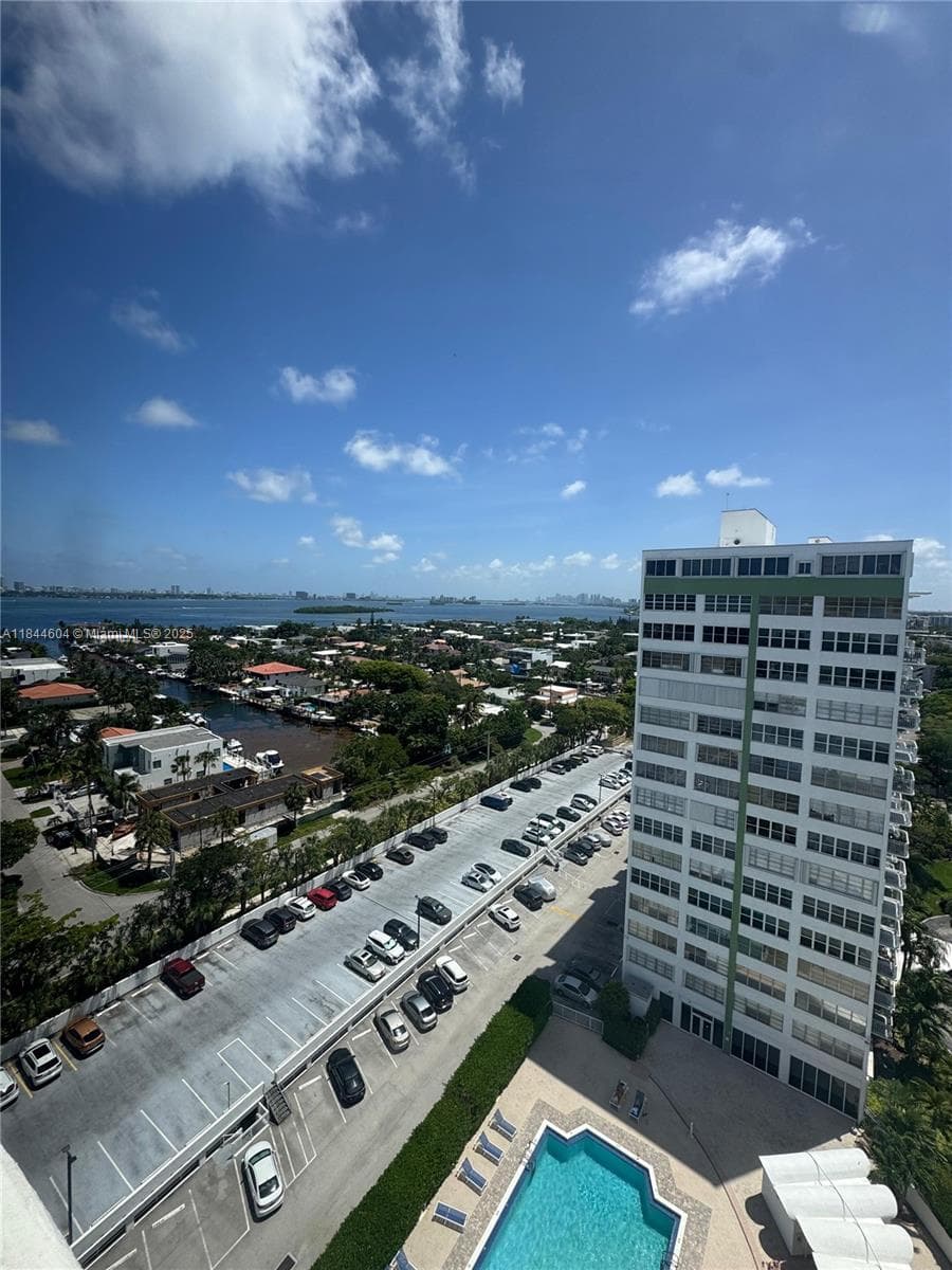 BAYVIEW TOWERS CONDO SOUT · #B1611 in North Miami - Photo 21