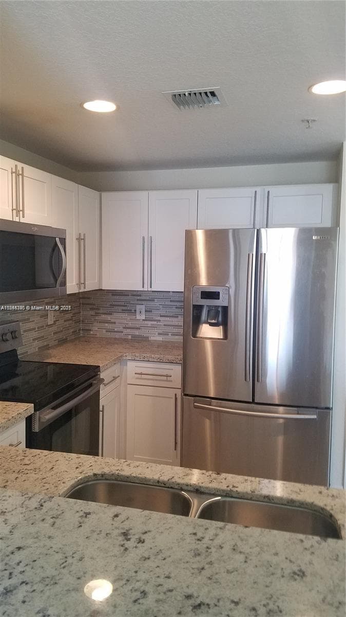 THE COURTS AT DORAL ISLES · #931 in Doral - Photo 3