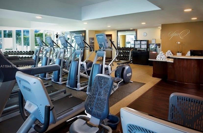 Hilton · #2501 in Fort Lauderdale - Photo 28