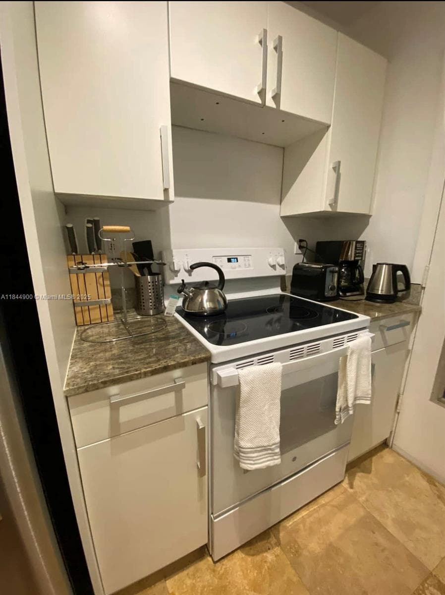 SUNRISE CLUB CONDO · #27 in Key Biscayne - Photo 10