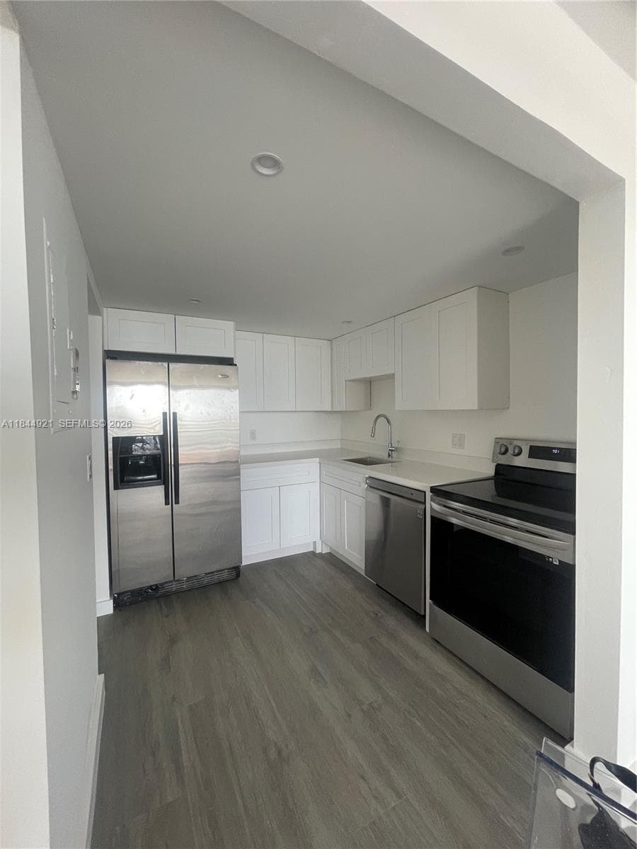 SAILBOAT CAY CONDO · #902 in North Miami - Photo 9
