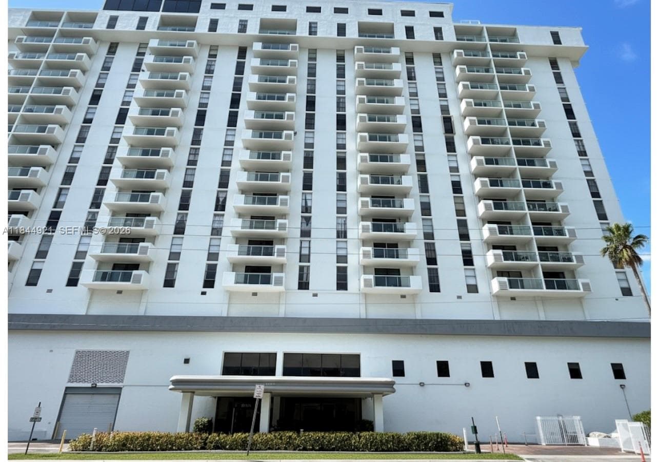 SAILBOAT CAY CONDO · #902 in North Miami - Photo 14