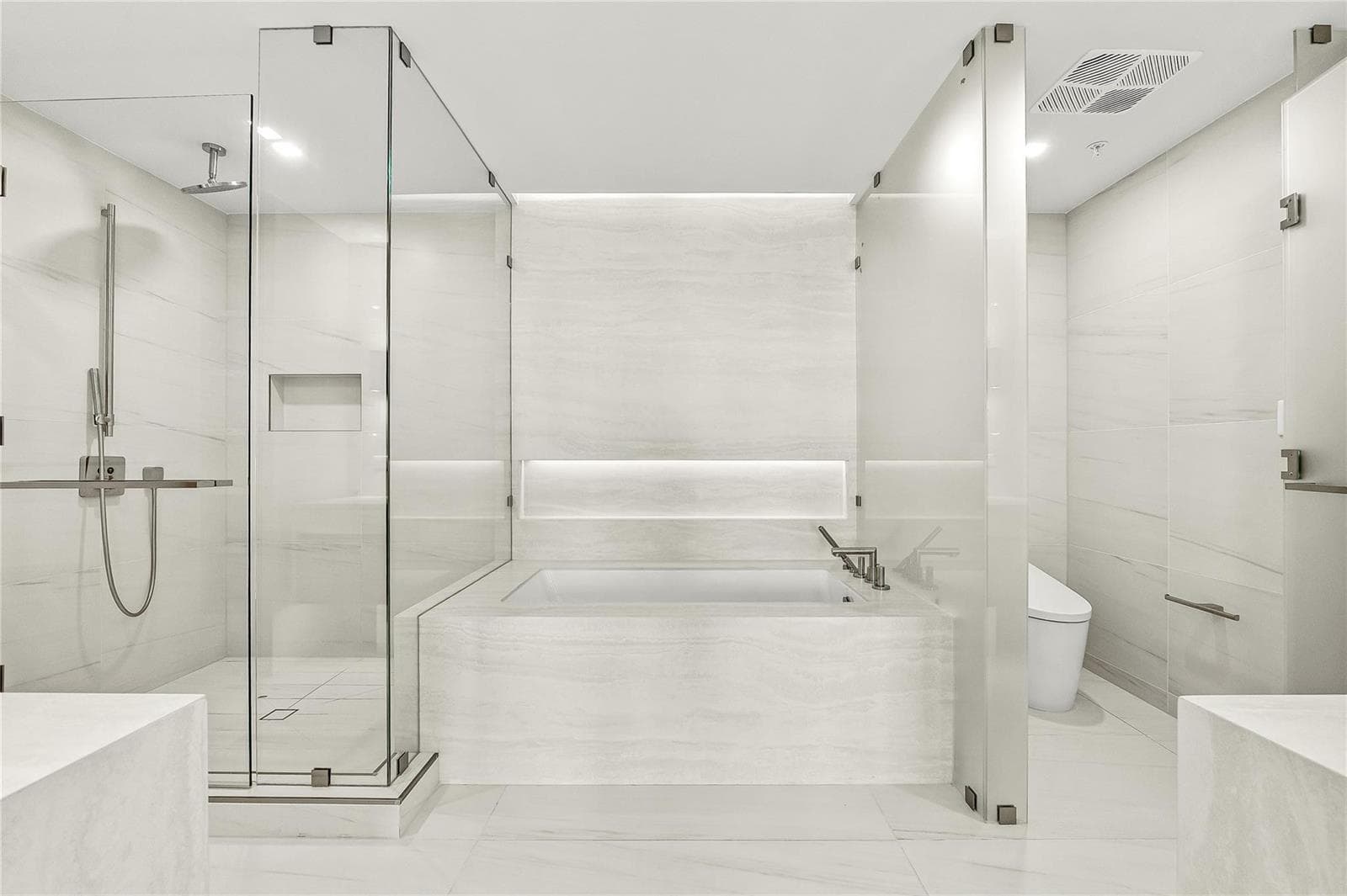 Ensuite Bathroom #2