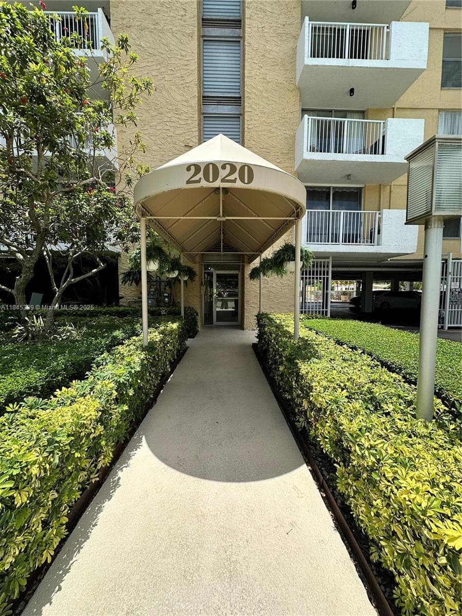 keystone Towers · #807 in North Miami - Photo 4