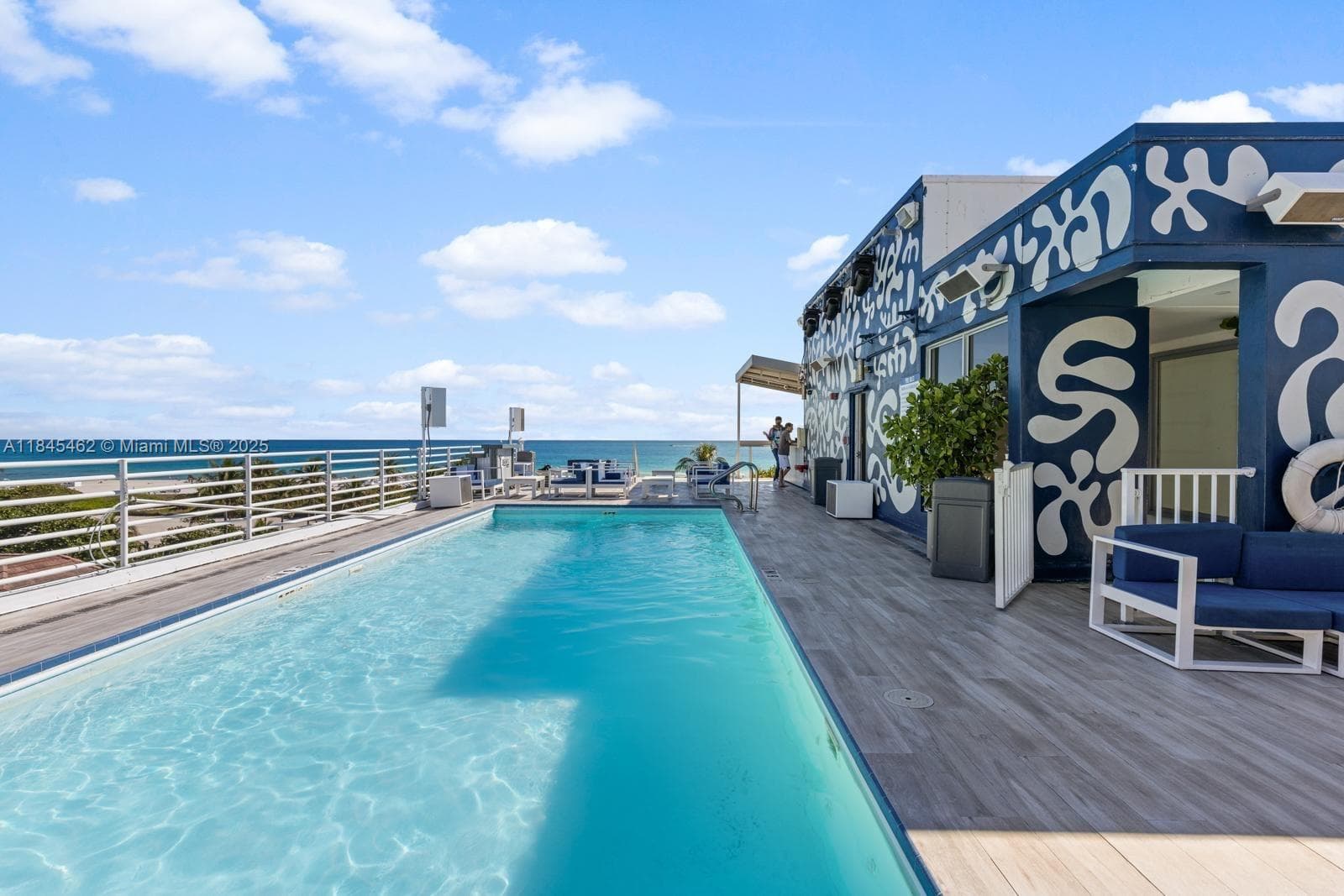 The Strand on Ocean Drive · #A207 in Miami Beach - Photo 2