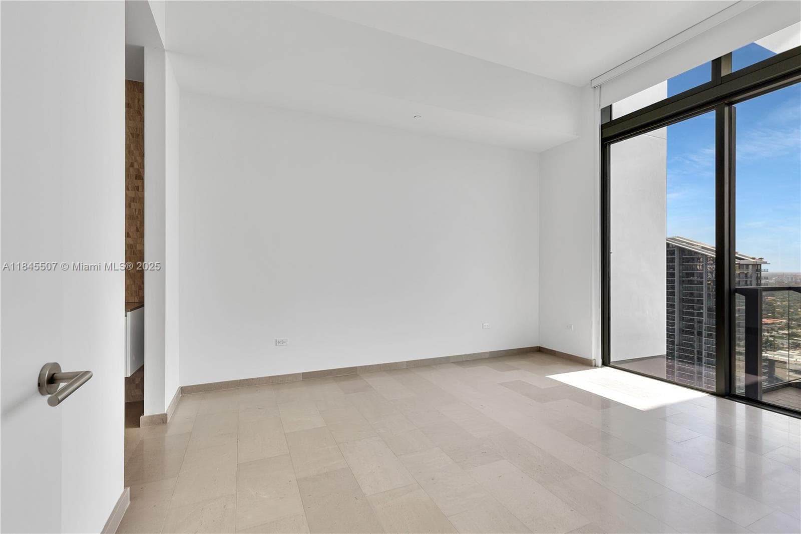 Reach Brickell City Centre · #4110 in Miami - Photo 11