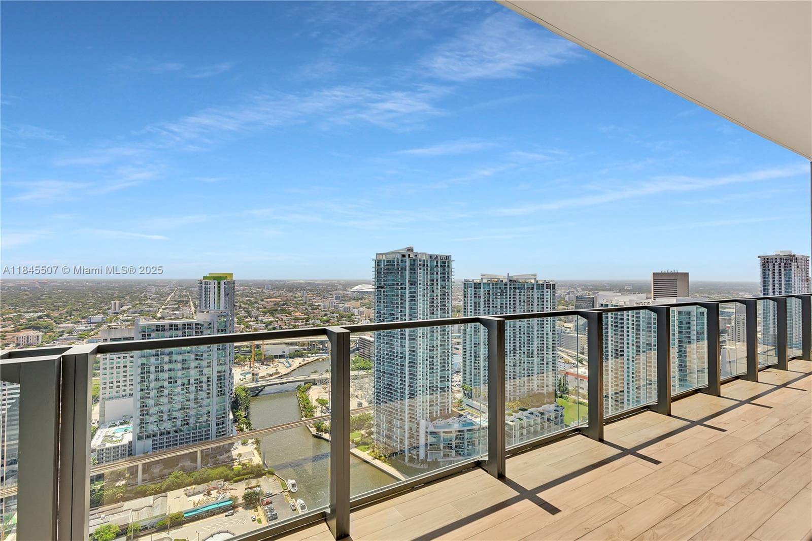 Reach Brickell City Centre · #4110 in Miami - Photo 21