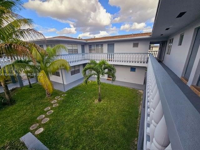 VENETIAN CONDO · #2 in Hollywood - Photo 2