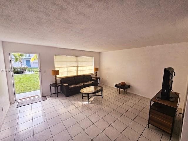 VENETIAN CONDO · #2 in Hollywood - Photo 3