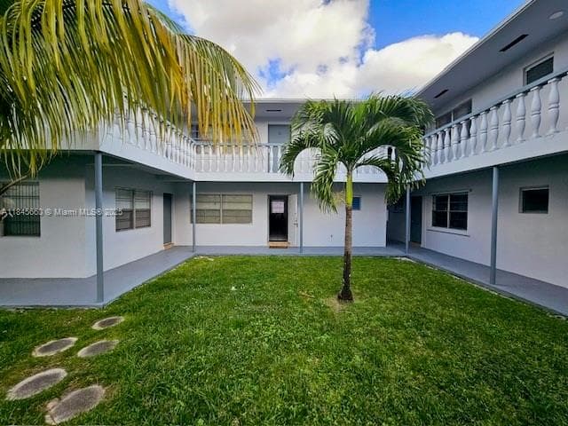 VENETIAN CONDO · #2 in Hollywood - Photo 1