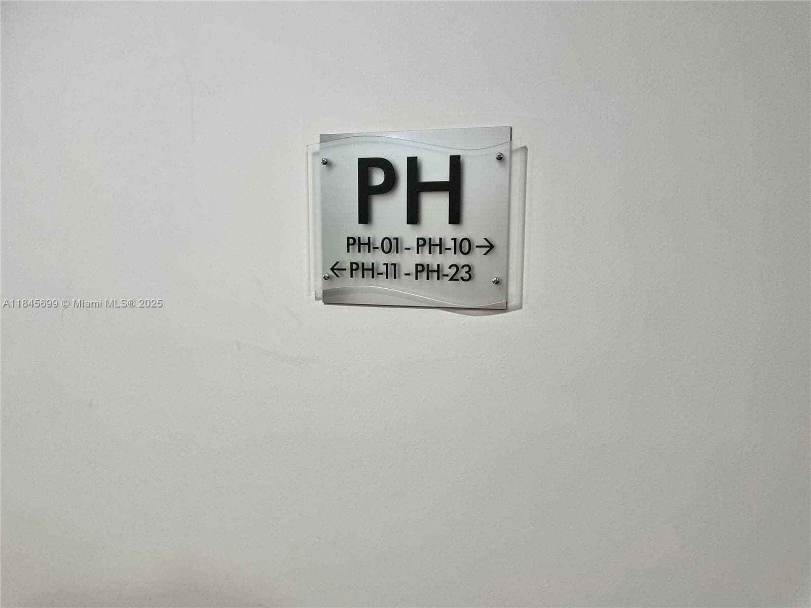 THE PLAZA OF BAL HARBOUR · #PH06(+DEN) in Bal Harbour - Photo 19