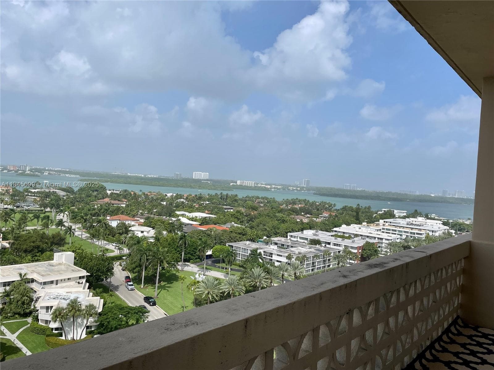THE PLAZA OF BAL HARBOUR · #PH06(+DEN) in Bal Harbour - Photo 35