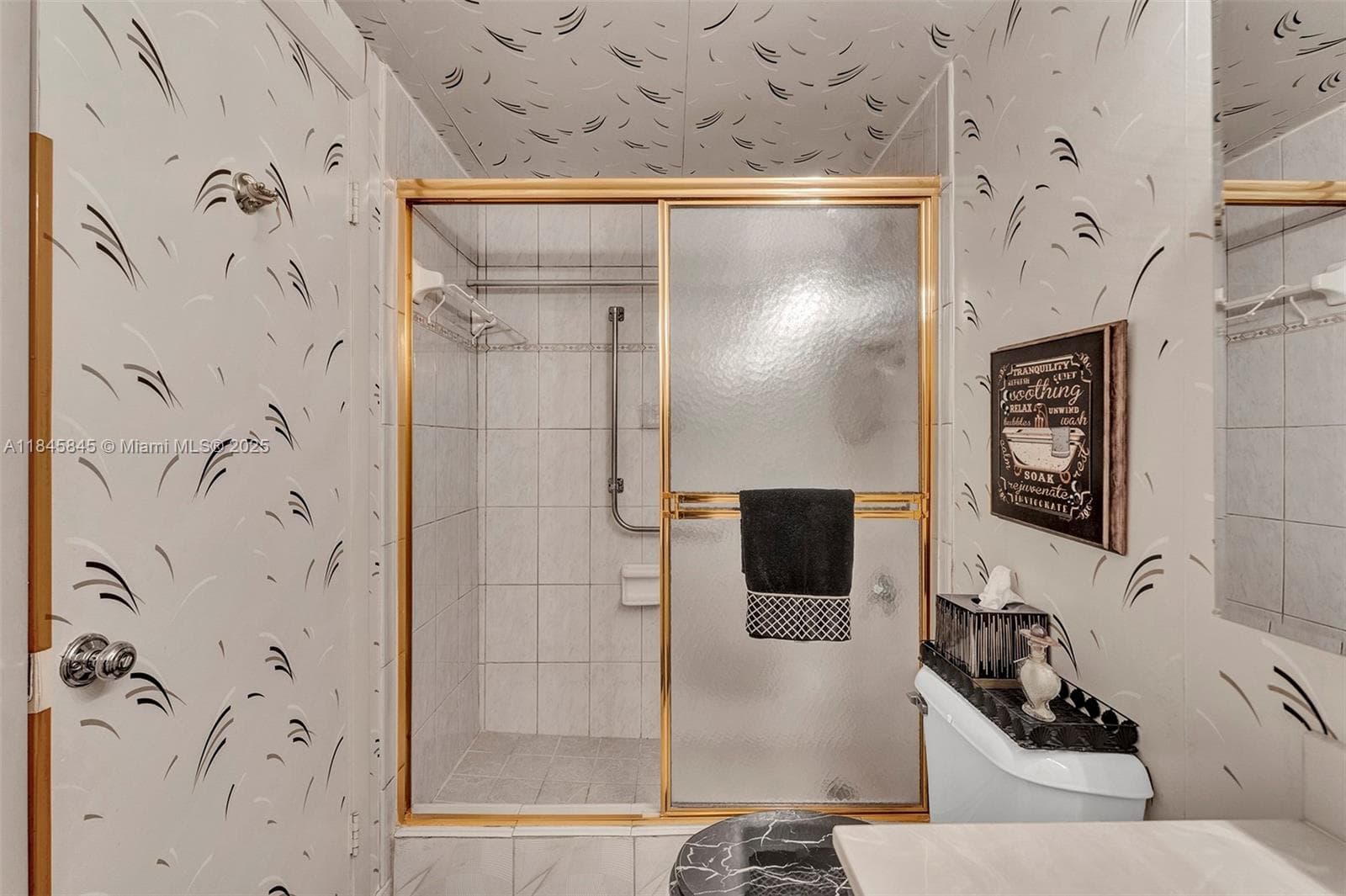 Hillcrest · #1114 in Hollywood - Photo 18